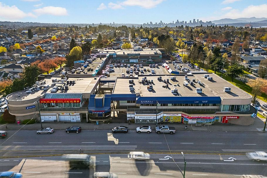 2888 E 2nd Avenue Vancouver, BC - 27