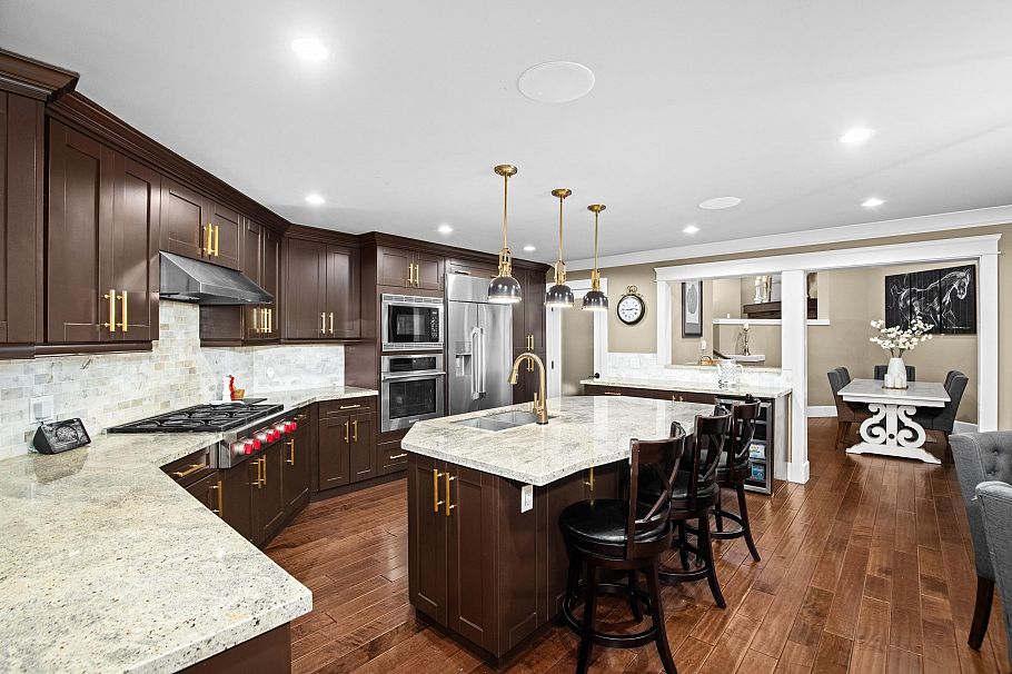 673 Sylvan Avenue North Vancouver, BC - 10