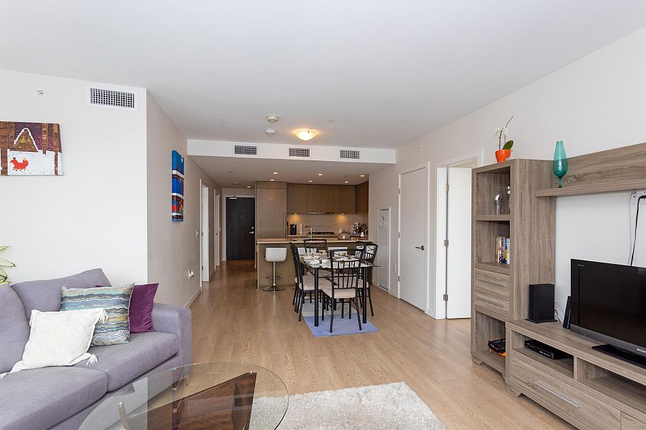 707 112 E 13th Street North Vancouver, BC - 4