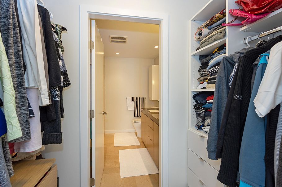 707 112 E 13th Street North Vancouver, BC - 12