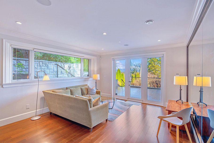 4578 Puget Drive Vancouver, BC - 18