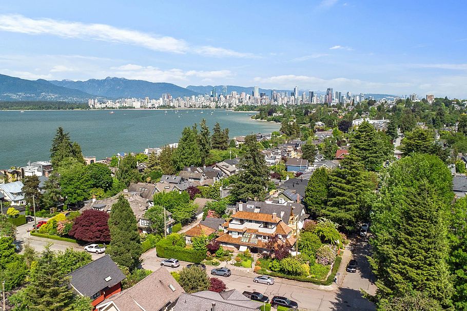 3422 - 3424 W 2nd Avenue Vancouver, BC - 39