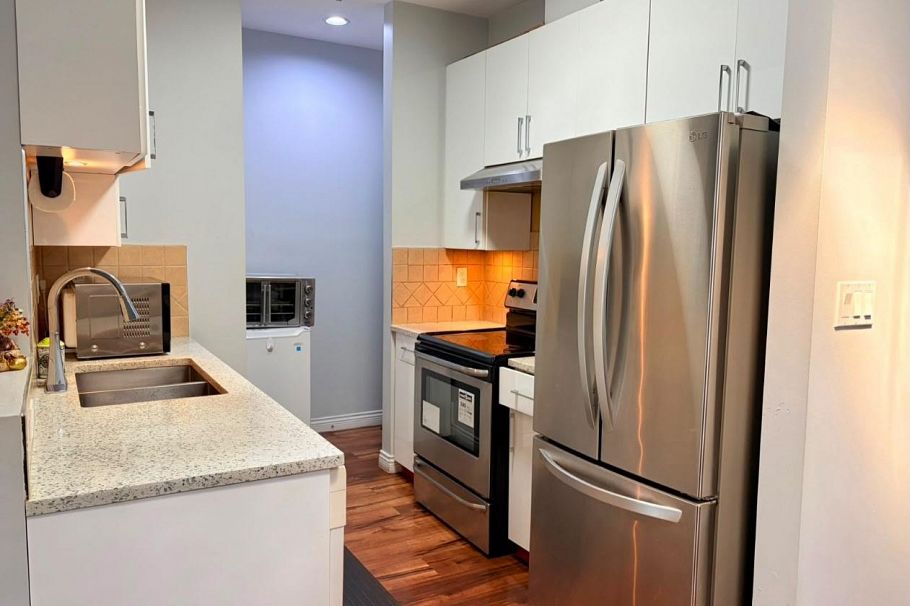203 6460 Main Street Vancouver, BC - 10