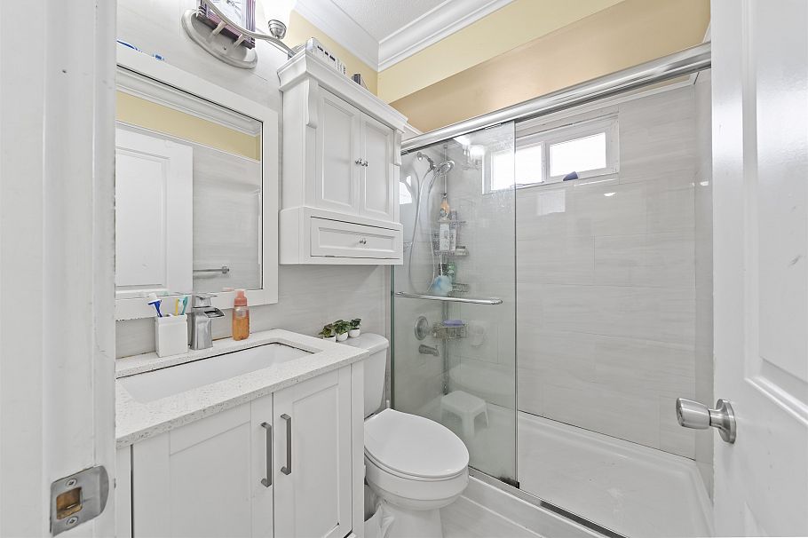 638 E 61st Avenue Vancouver, BC - 23