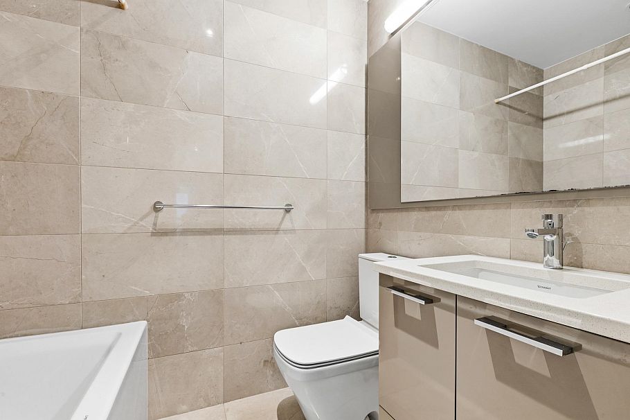 104 4488 Cambie Street Vancouver, BC - 13