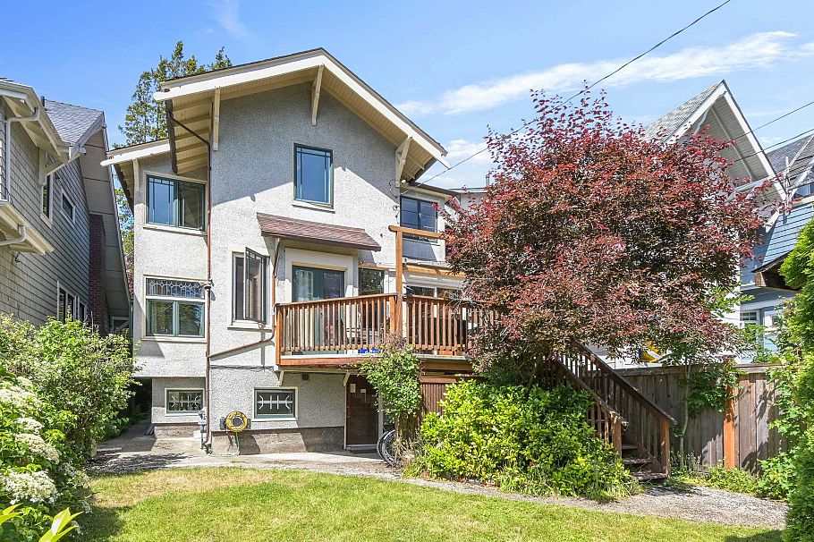 3422 - 3424 W 2nd Avenue Vancouver, BC - 34