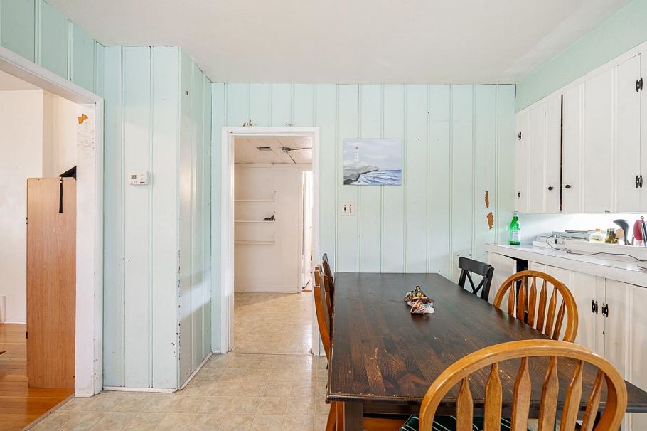 4413 W 13 Avenue Vancouver, BC - 6