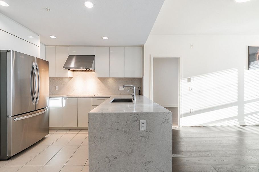 PH1 6033 Gray Avenue Vancouver, BC - 9
