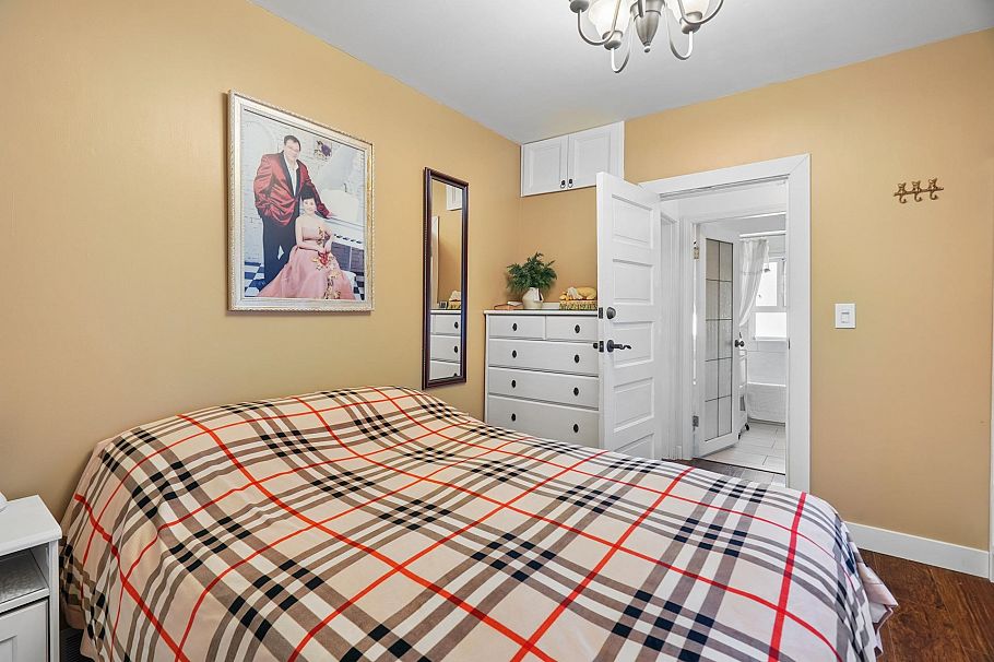 219 E 38th Avenue Vancouver, BC - 15