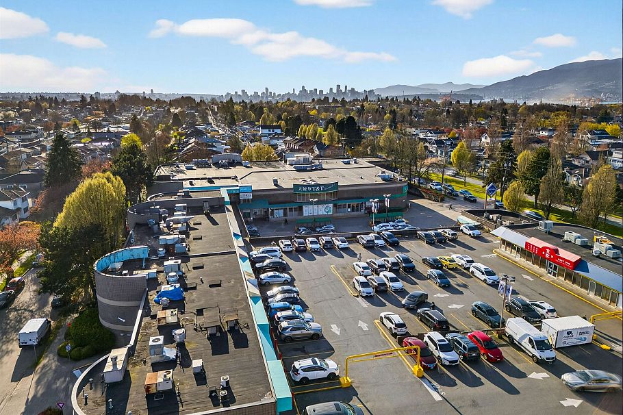 2888 E 2nd Avenue Vancouver, BC - 26