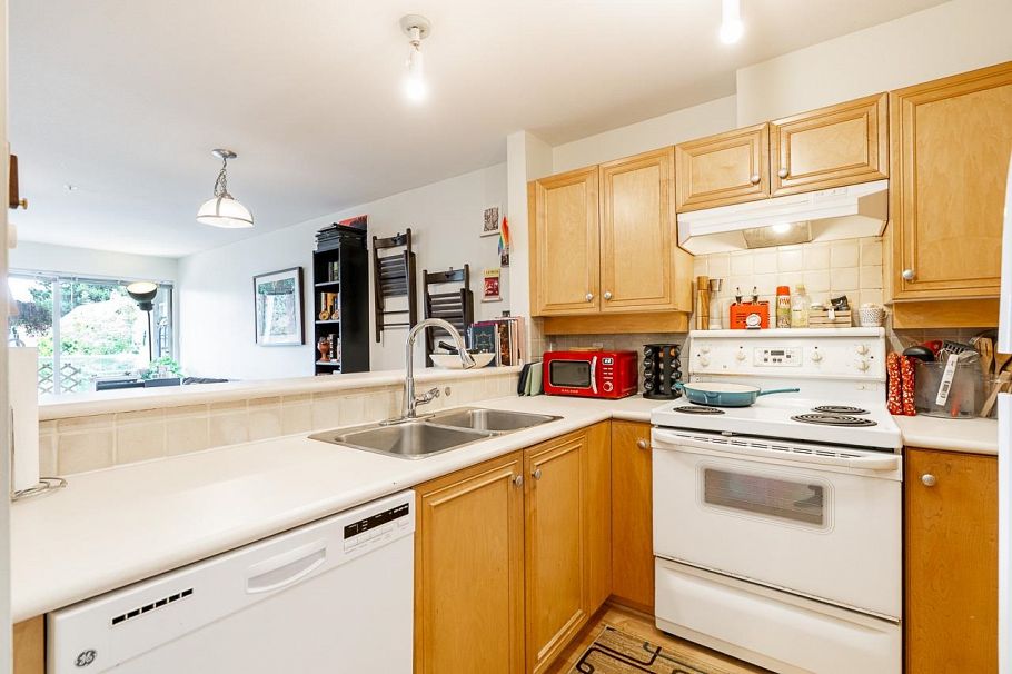 306 2929 W 4th Avenue Vancouver, BC - 11