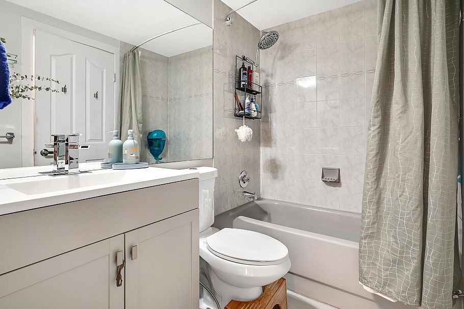 207 1738 Frances Street Vancouver, BC - 12