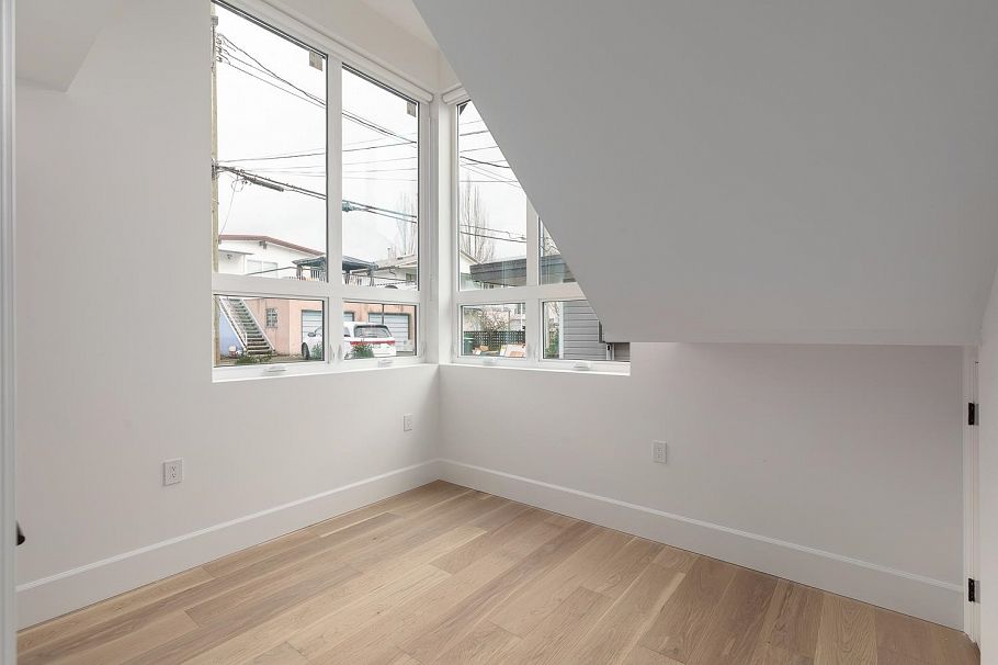 849 E 19th Avenue Vancouver, BC - 11