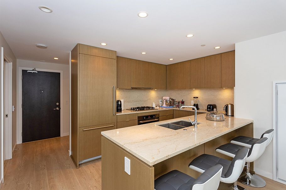 707 112 E 13th Street North Vancouver, BC - 8