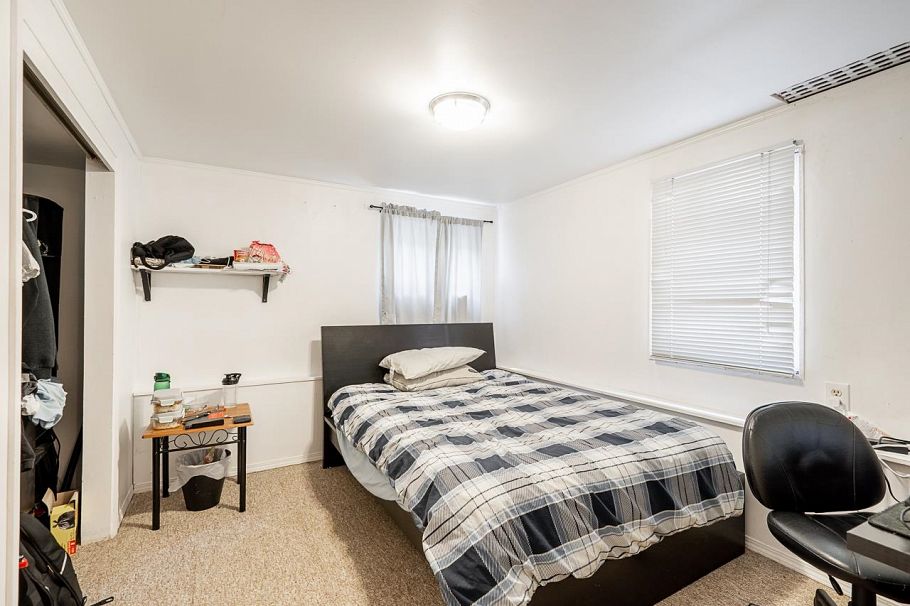 4413 W 13 Avenue Vancouver, BC - 27