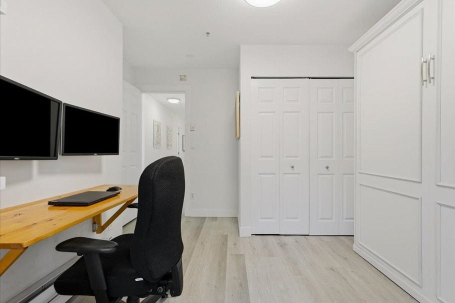112 155 E 3rd Street North Vancouver, BC - 25