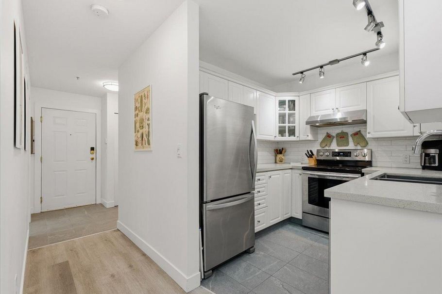 112 155 E 3rd Street North Vancouver, BC - 21