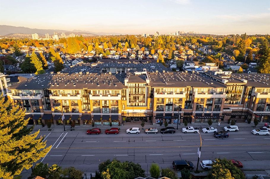 305 4550 Fraser Street Vancouver, BC - 23