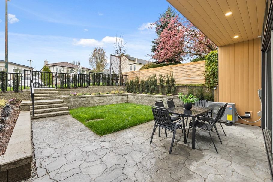 1 727 E 31st Avenue Vancouver, BC - 30