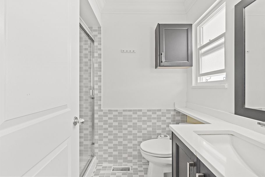 638 E 61st Avenue Vancouver, BC - 11