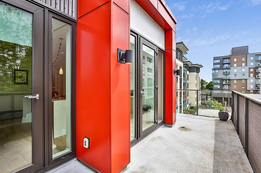 401 108 E 35 Avenue Vancouver, BC - 7