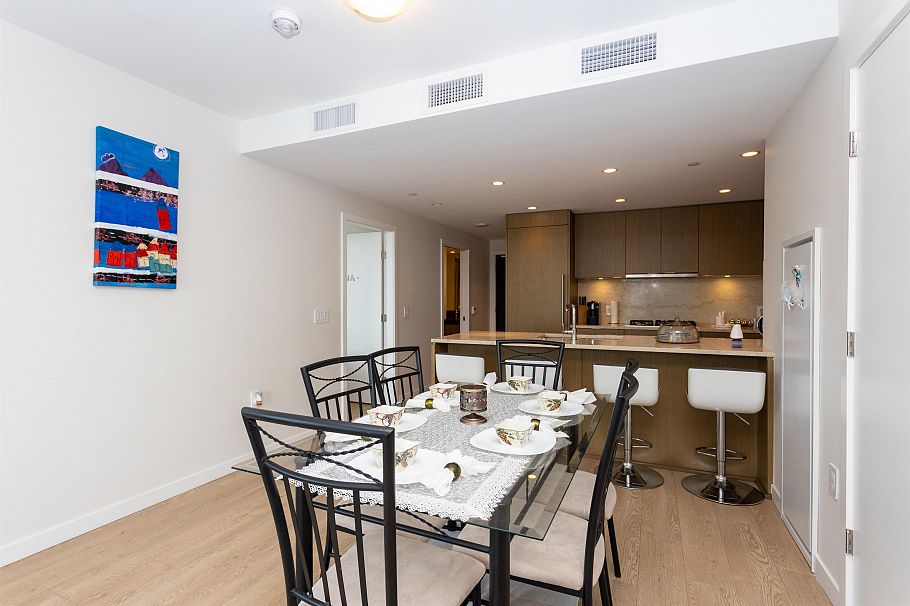 707 112 E 13th Street North Vancouver, BC - 5