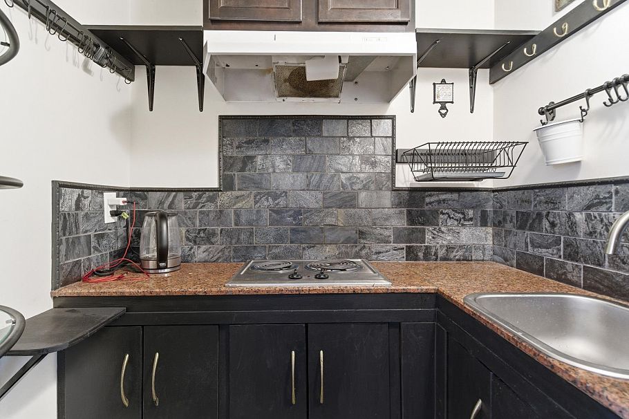 219 E 38th Avenue Vancouver, BC - 18