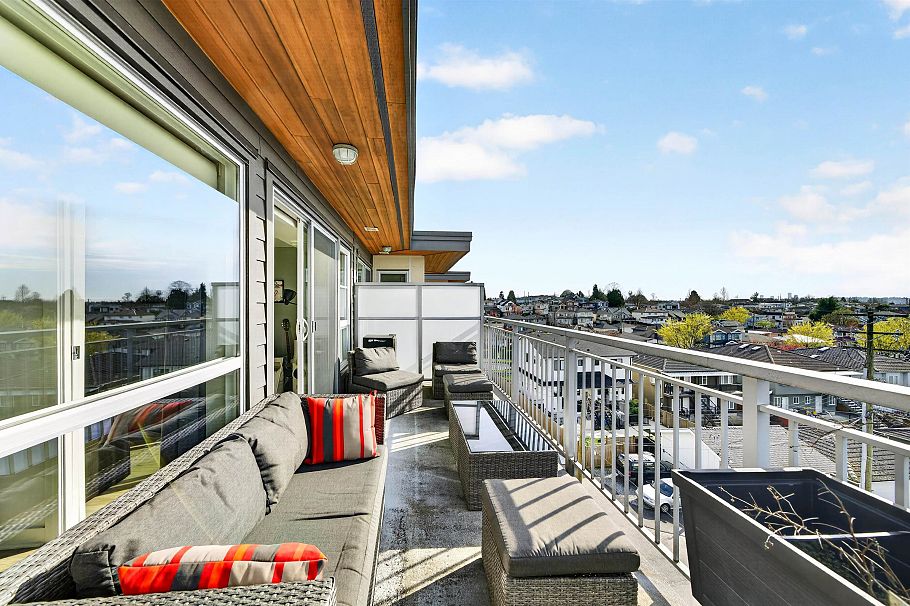 2888 E 2nd Avenue Vancouver, BC - 14