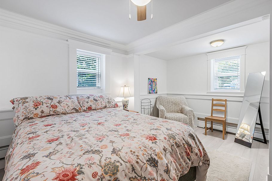 3732 W 2nd Avenue Vancouver, BC - 32