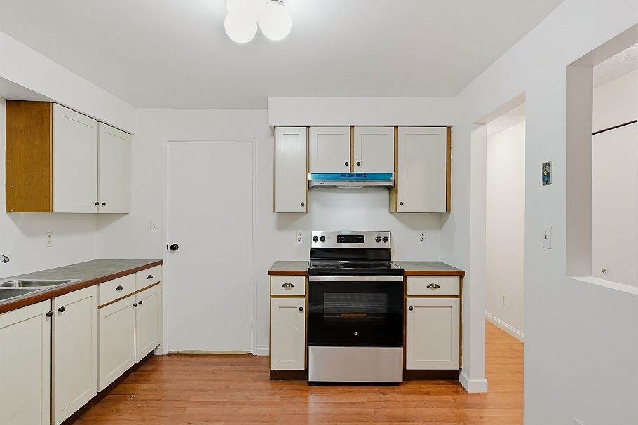 3321 Marquette Crescent Vancouver, BC - 10