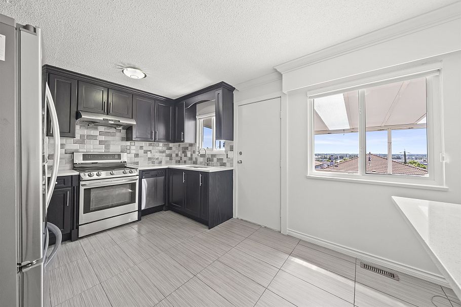 638 E 61st Avenue Vancouver, BC - 7