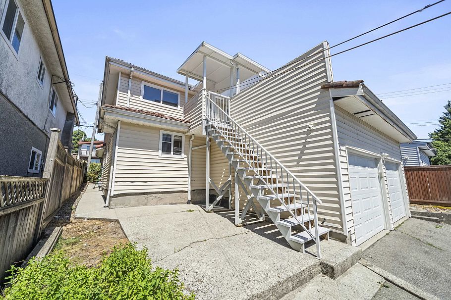 638 E 61st Avenue Vancouver, BC - 27