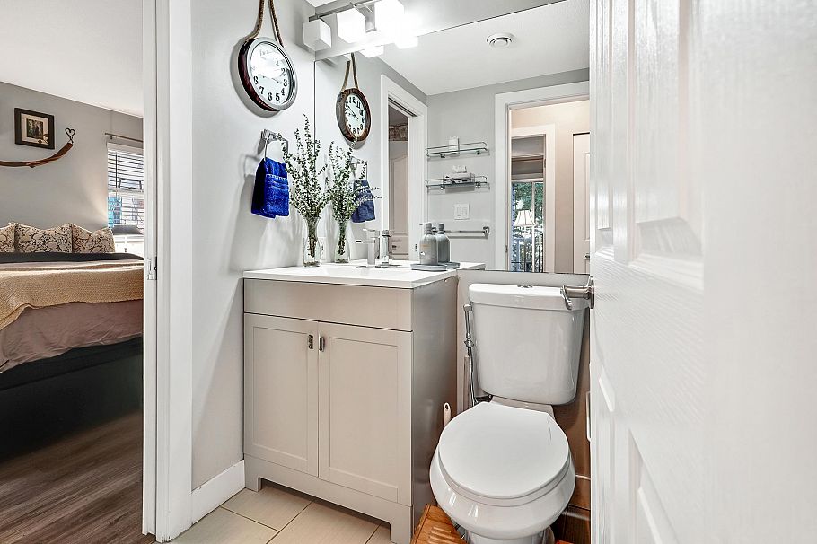 207 1738 Frances Street Vancouver, BC - 11