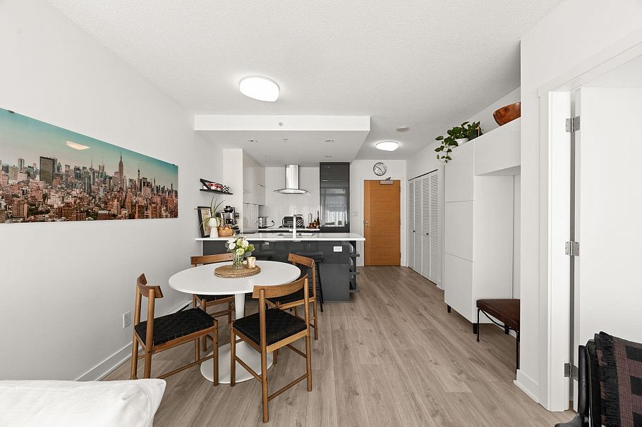 707 1777 W 7th Avenue Vancouver, BC - 17