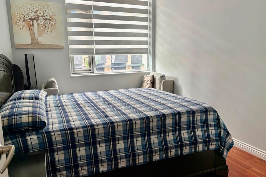 203 6460 Main Street Vancouver, BC - 4