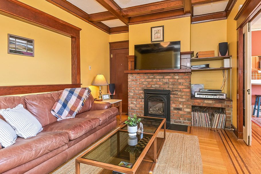 3422 - 3424 W 2nd Avenue Vancouver, BC - 5
