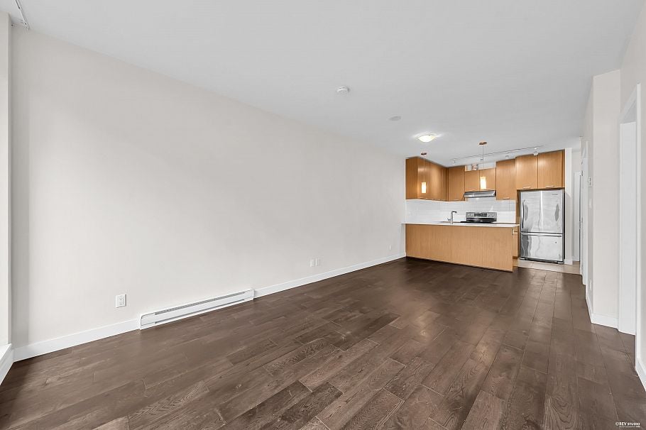 208 2321 Scotia Street Vancouver, BC - 11