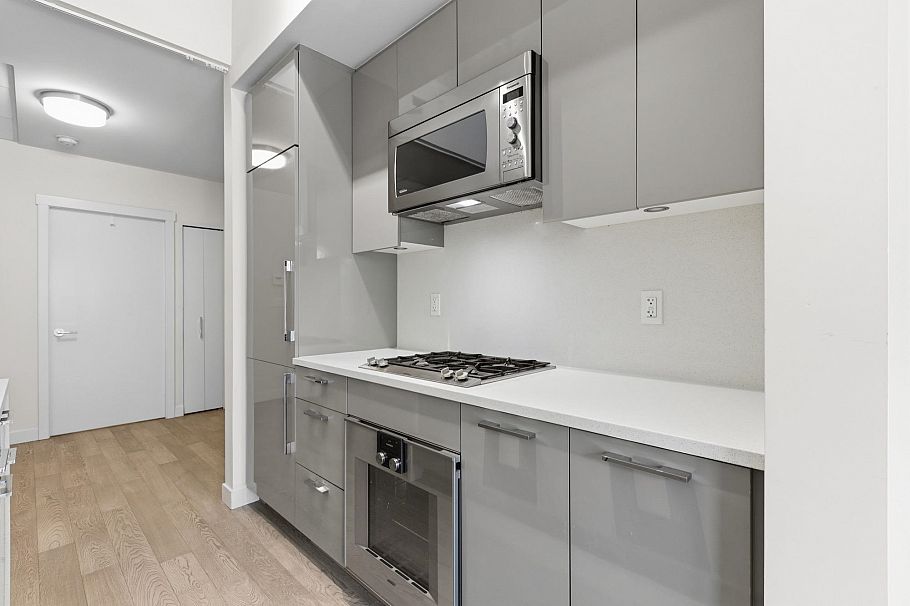 104 4488 Cambie Street Vancouver, BC - 9