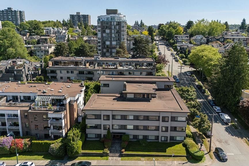 207 2494 Cornwall Avenue Vancouver, BC - 13