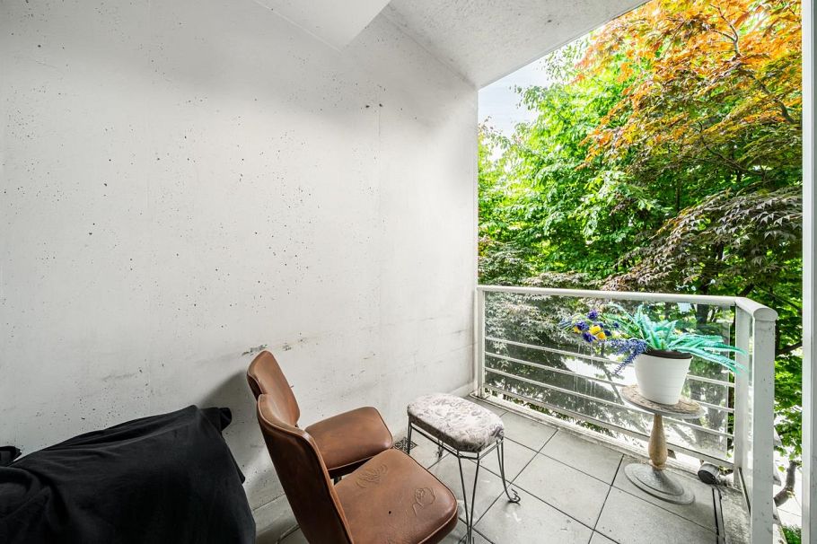 103 161 W Georgia Street Vancouver, BC - 10