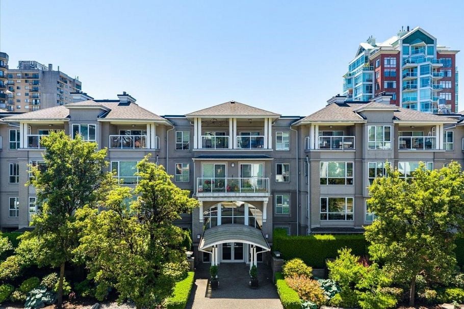 112 155 E 3rd Street North Vancouver, BC - 35