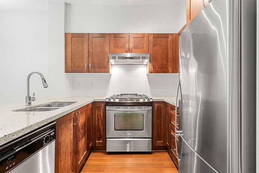 419 1111 E 27th Street North Vancouver, BC - 20