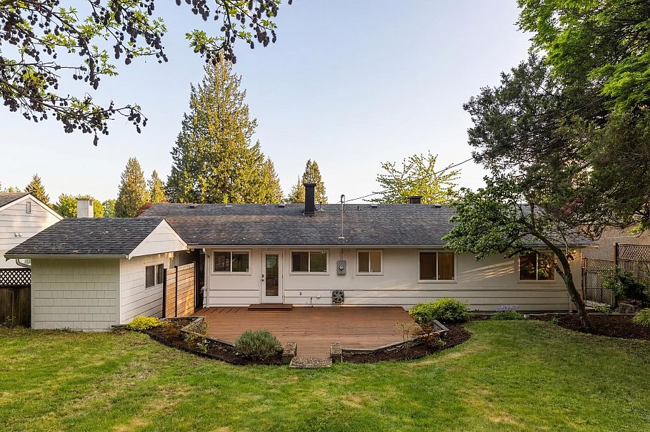 744 Kilkeel Place North Vancouver, BC - 19