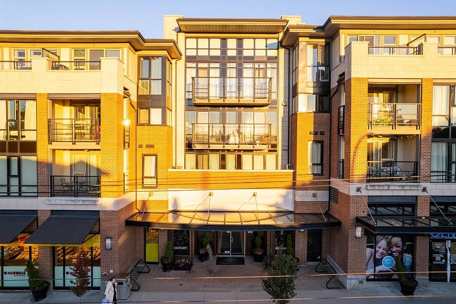 305 4550 Fraser Street Vancouver, BC - 22