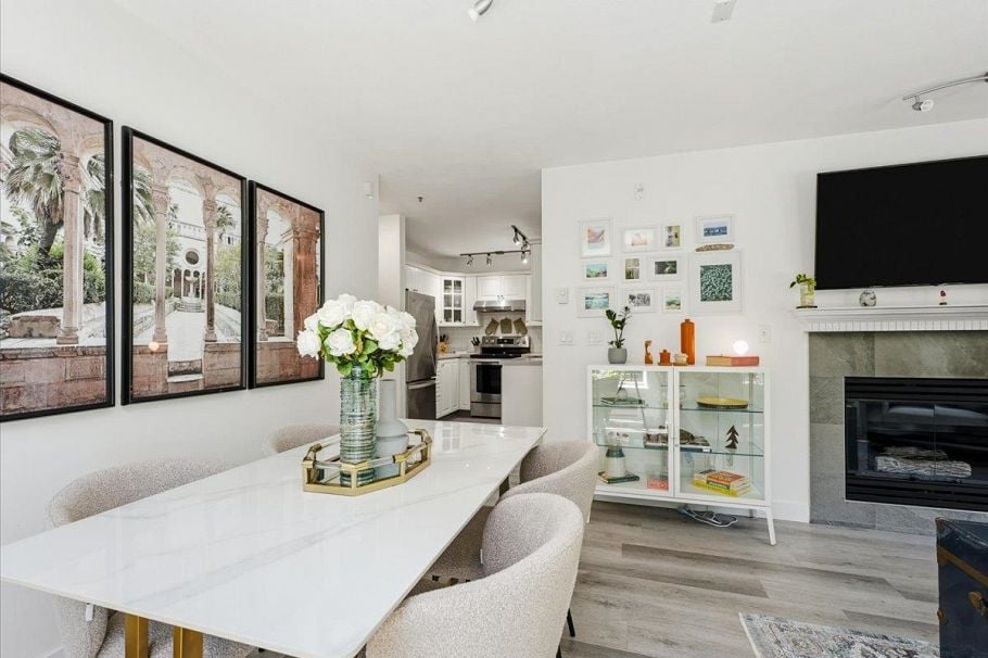 112 155 E 3rd Street North Vancouver, BC - 17