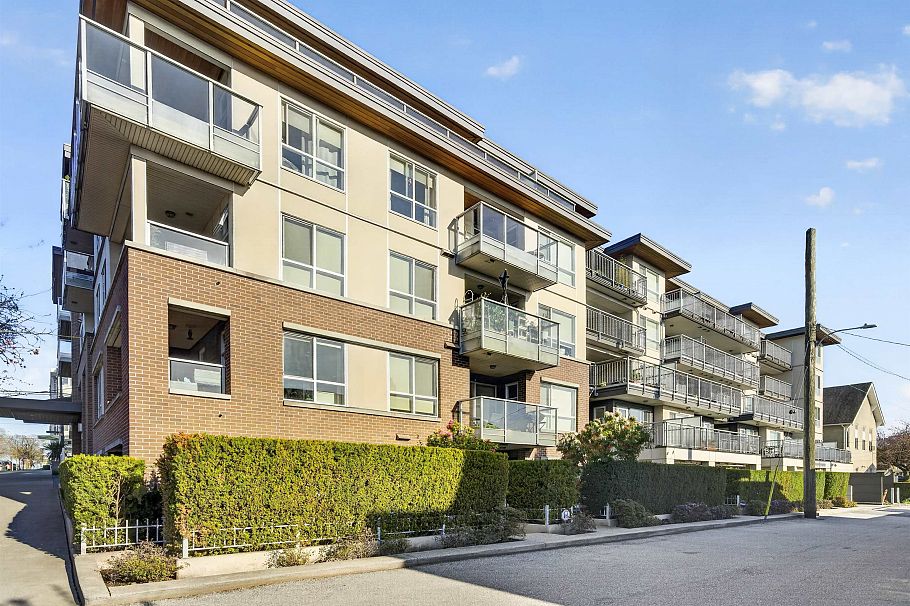 2888 E 2nd Avenue Vancouver, BC - 21