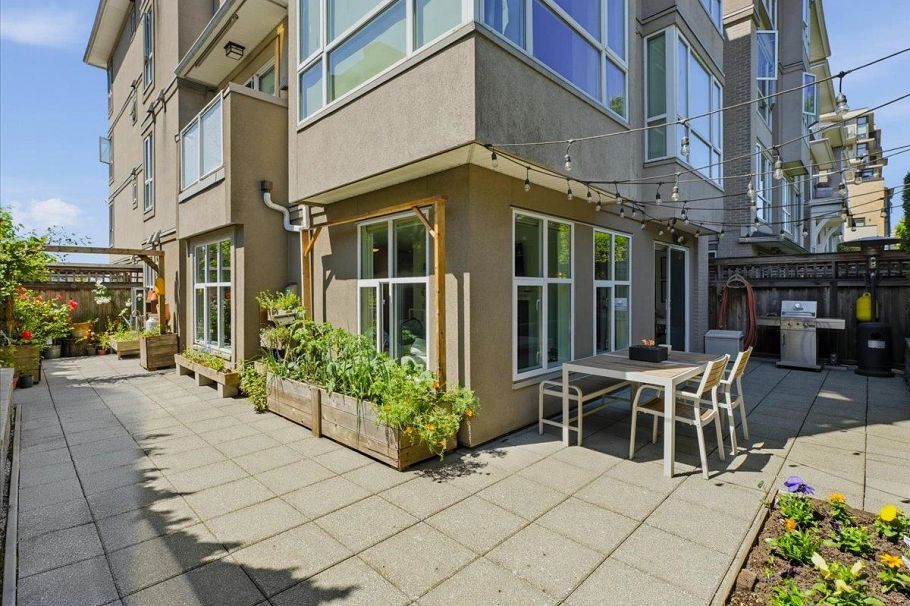 112 155 E 3rd Street North Vancouver, BC - 1
