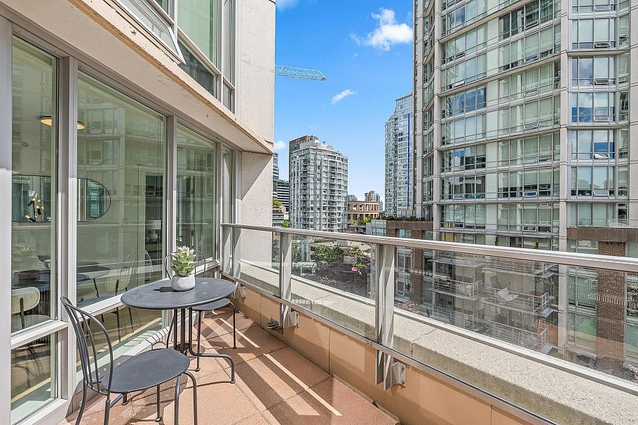 901 565 Smithe Street Vancouver, BC - 24