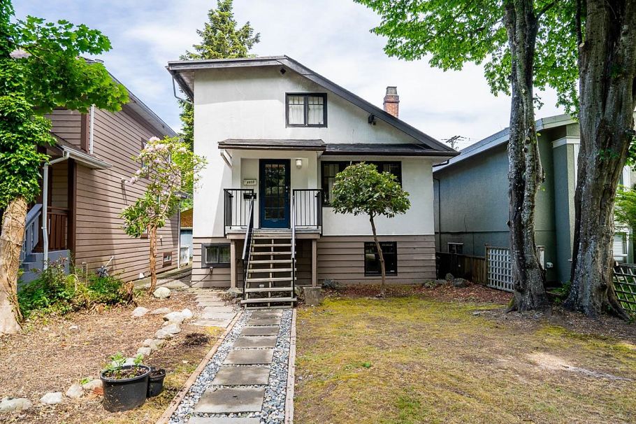 4413 W 13 Avenue Vancouver, BC - 1