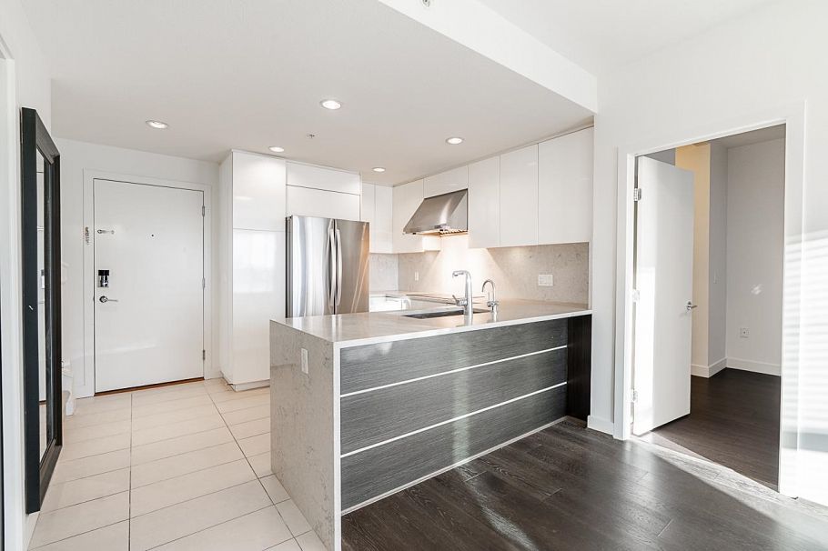PH1 6033 Gray Avenue Vancouver, BC - 10